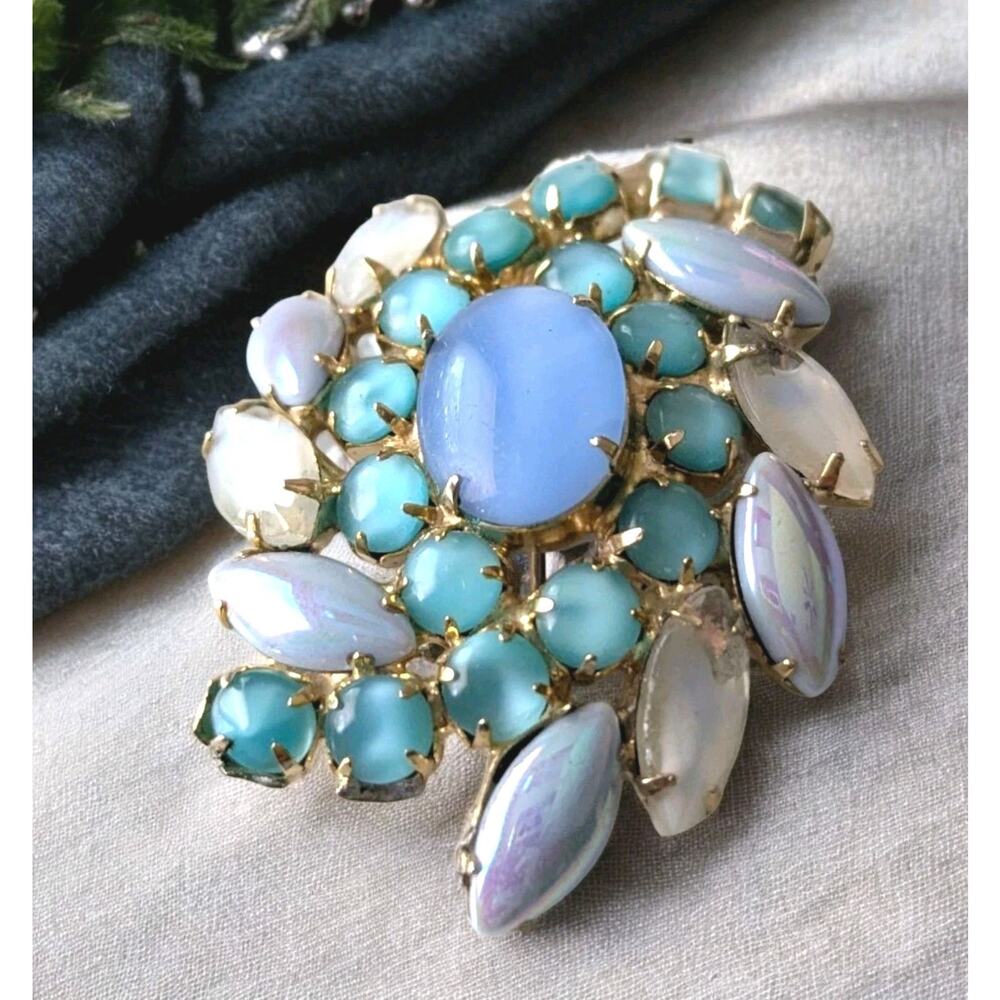 Vtg Delizza Ulster D&E Blue Glass Moonglow Brooch Opaline Aqua Givre Juliana